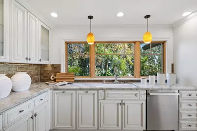 711 W California Way, Redwood City, CA 94062 - Photo 9