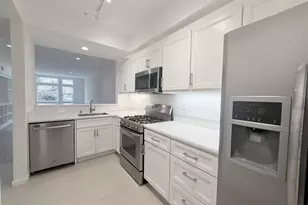 313 Crescent Ct, Brisbane, CA 94005 - Photo 7