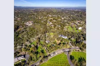 26737 Taaffe Rd, Los Altos Hills, CA 94022 - Photo 3