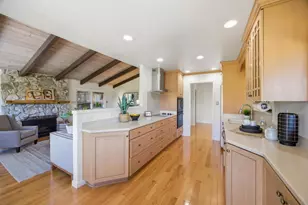 135 Dolton Ave, San Carlos, CA 94070 - Photo 11