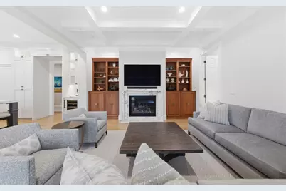 530 Barbara Way, Hillsborough, CA 94010 - Photo 17