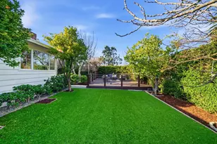 225 W Meadow Dr, Palo Alto, CA 94306 - Photo 37