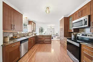 225 W Meadow Dr, Palo Alto, CA 94306 - Photo 13