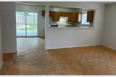 2189 N Burl Dr, Hanford, CA 93230 - Photo 13