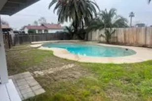 2189 N Burl Dr, Hanford, CA 93230 - Photo 3