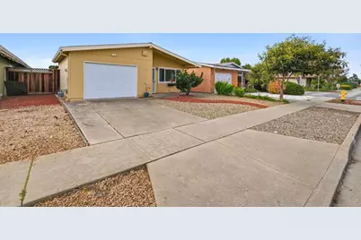 227 Hushbeck Ave, Watsonville, CA 95076 - Photo 3