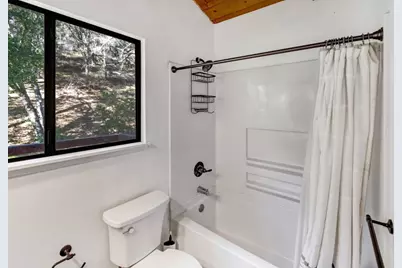 42250 Carmel Valley Rd, Greenfield, CA 93927 - Photo 15