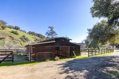 42250 Carmel Valley Rd, Greenfield, CA 93927 - Photo 37