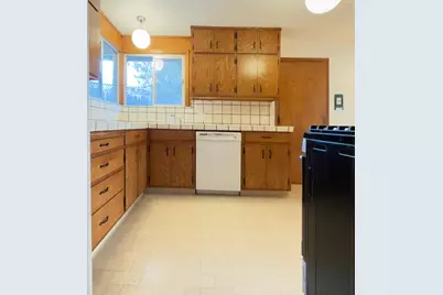 1720 Francis Ct, Belmont, CA 94002 - Photo 7