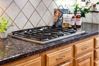 21386 Sunnyside Rd, Los Gatos, CA 95033 - Photo 17