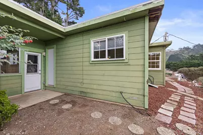 621 Carmel Ave, Pacifica, CA 94044 - Photo 1
