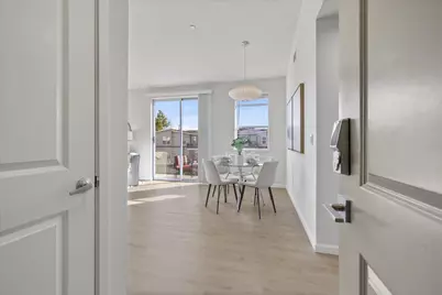 1065 Saginaw Ter 304, Sunnyvale, CA 94089 - Photo 3