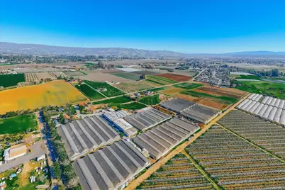 371 Calabasas Rd, Watsonville, CA 95076 - Photo 7