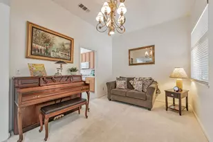 2010 Carignan Way, San Jose, CA 95135 - Photo 9