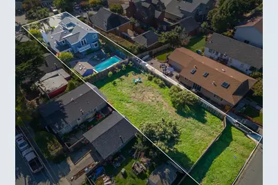 108/811 Clark/Pelton, Santa Cruz, CA 95060 - Photo 1