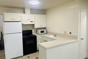 1707 W Swain Rd 10, Stockton, CA 95207 - Photo 13