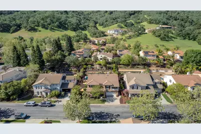 7115 Lahinch Dr, Gilroy, CA 95020 - Photo 3