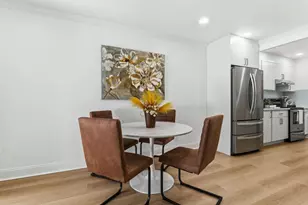 1940 Mount Vernon Ct 1, Mountain View, CA 94040 - Photo 3