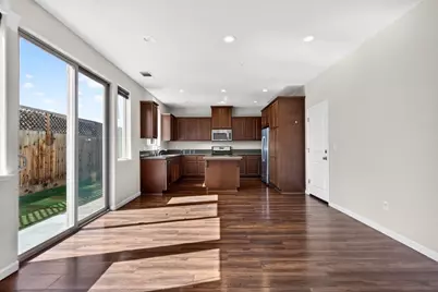 301 Slate Ave, Hollister, CA 95023 - Photo 15