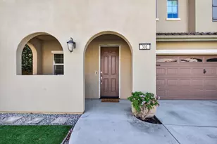 301 Slate Ave, Hollister, CA 95023 - Photo 5