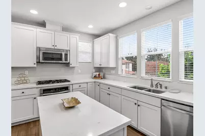 469 Bellezza Pl, San Jose, CA 95128 - Photo 19