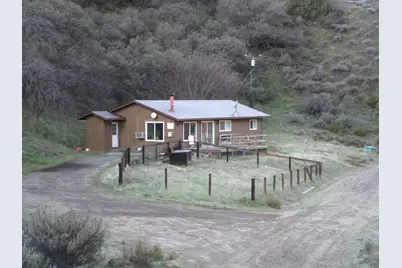 19825 New Idria Rd, Paicines, CA 95043 - Photo 11