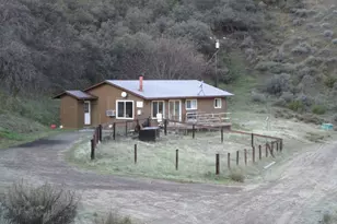 19825 New Idria Rd, Paicines, CA 95043 - Photo 11