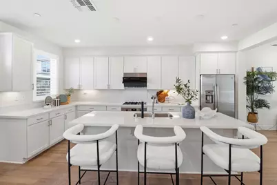 925 De Guigne Dr 4, Sunnyvale, CA 94085 - Photo 11