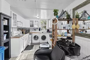 883 Lighthouse Ave, Monterey, CA 93940 - Photo 15