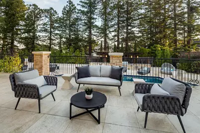 2950 Churchill Dr, Hillsborough, CA 94010 - Photo 13