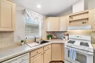 998 38th Ave 9, Santa Cruz, CA 95062 - Photo 17