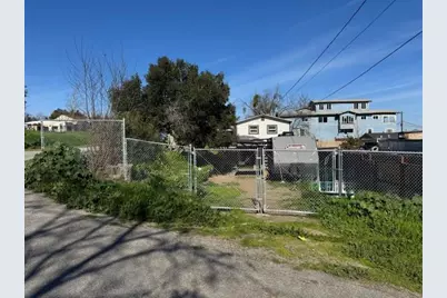 39 N Monterey St, Hollister, CA 95023 - Photo 5