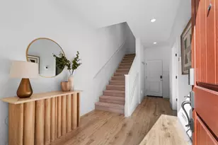 1070 Darwin Ter 4, Sunnyvale, CA 94085 - Photo 5