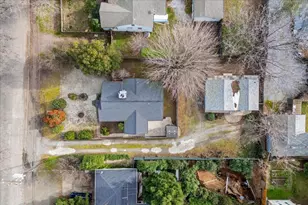 409 Smile Pl, Redding, CA 96001 - Photo 39