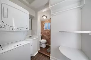 409 Smile Pl, Redding, CA 96001 - Photo 37