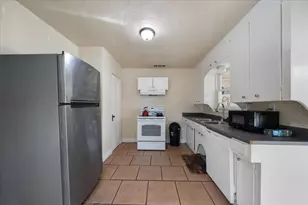 409 Smile Pl, Redding, CA 96001 - Photo 9