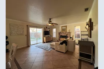 2126 McKinley Ct, Los Banos, CA 93635 - Photo 9