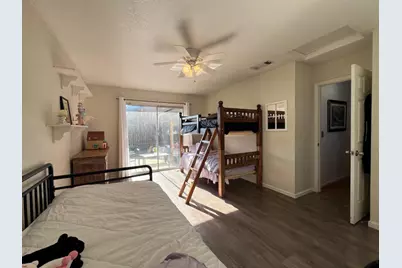 2126 McKinley Ct, Los Banos, CA 93635 - Photo 15