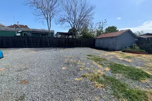 961 S 7th St, San Jose, CA 95112 - Photo 17