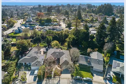131 Spring St, Santa Cruz, CA 95060 - Photo 43