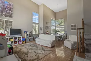 310 Bonnie Ln, Hollister, CA 95023 - Photo 3