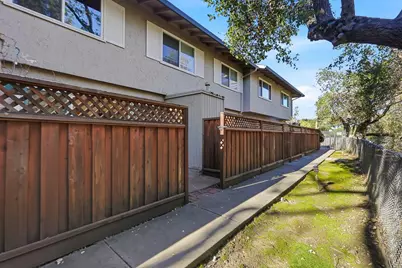 7050 Rainbow Dr 4, San Jose, CA 95129 - Photo 33