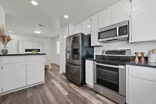 5395 Colony Green Dr, San Jose, CA 95123 - Photo 9