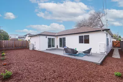 556 N Clover Ave, San Jose, CA 95128 - Photo 21