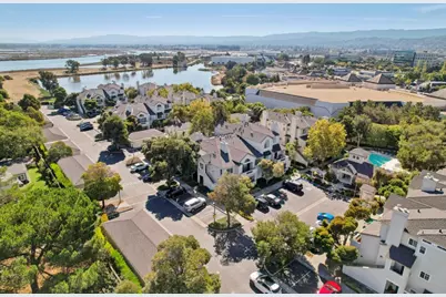 2508 Hastings Shore Ln, Redwood City, CA 94065 - Photo 37