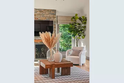 11913 Murietta Ln, Los Altos Hills, CA 94022 - Photo 5