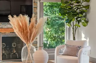 11913 Murietta Ln, Los Altos Hills, CA 94022 - Photo 5