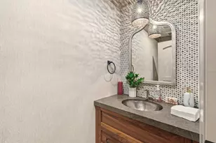 11913 Murietta Ln, Los Altos Hills, CA 94022 - Photo 31