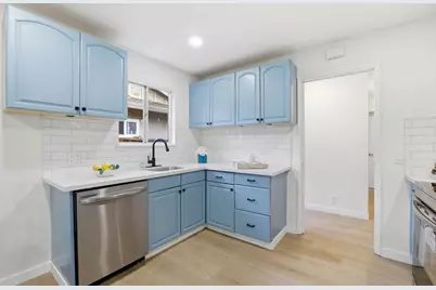 1579 Branham Ln, San Jose, CA 95118 - Photo 7