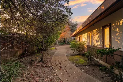 24952 Cypress Ave, Hayward, CA 94544 - Photo 9